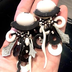 VTG 90s Handmade Chunky Long Dangling Runway MCM Mod Black White Clip Earrings